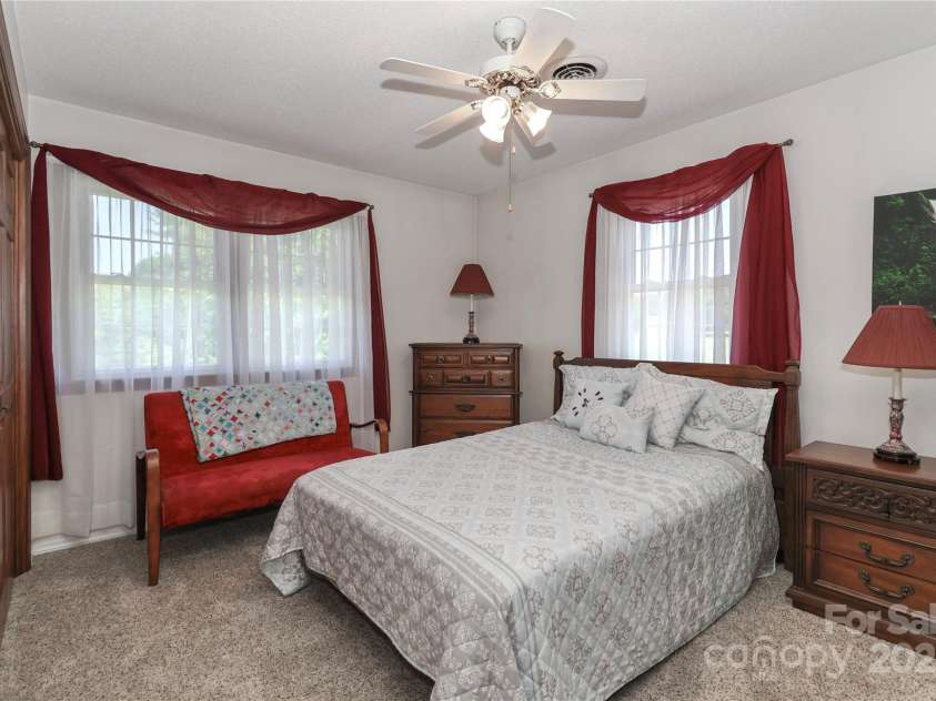 116 Deer Trail Road, Statesville, NC 28677.  MLS# CAR4272587, YatesRealty ID 21111. 