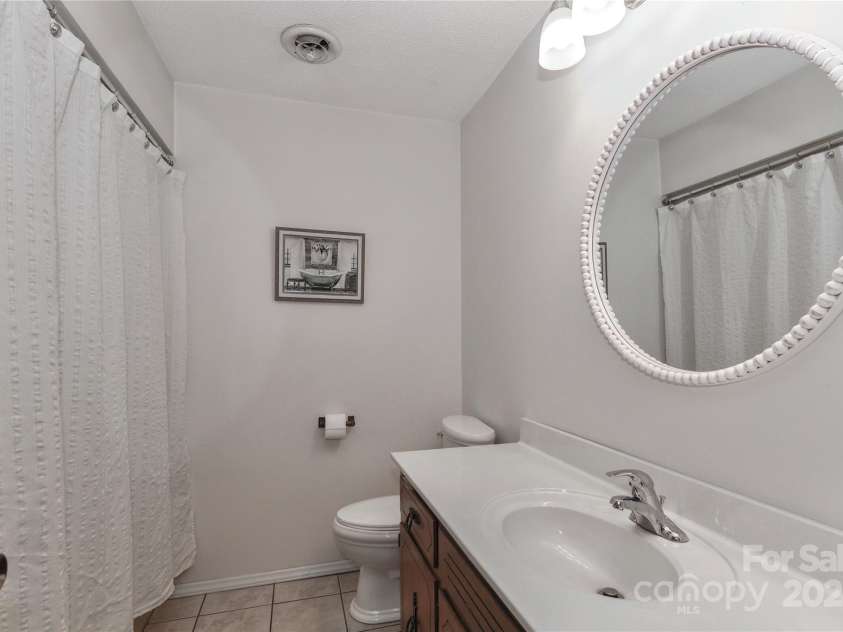 116 Deer Trail Road, Statesville, NC 28677.  MLS# CAR4272587, YatesRealty ID 21111. 