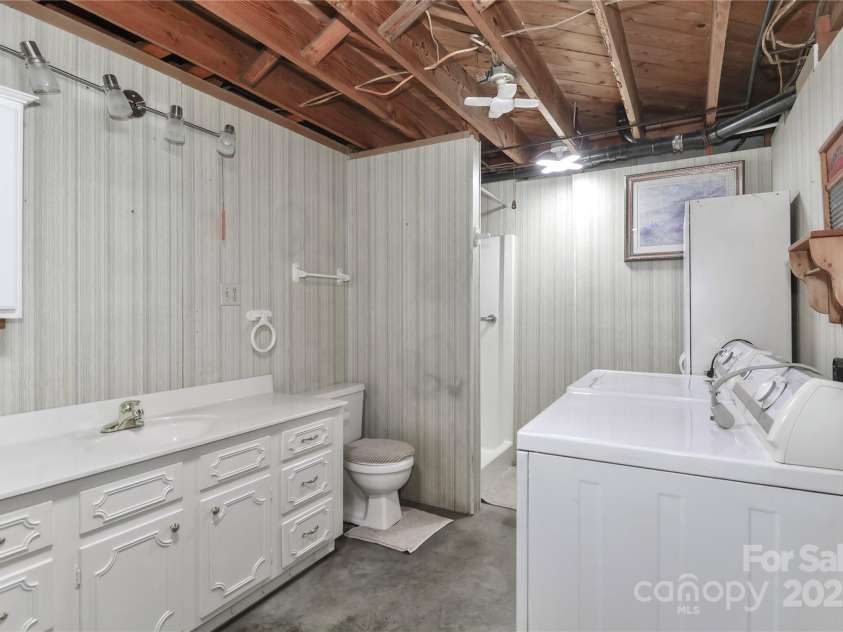 116 Deer Trail Road, Statesville, NC 28677.  MLS# CAR4272587, YatesRealty ID 21111. 