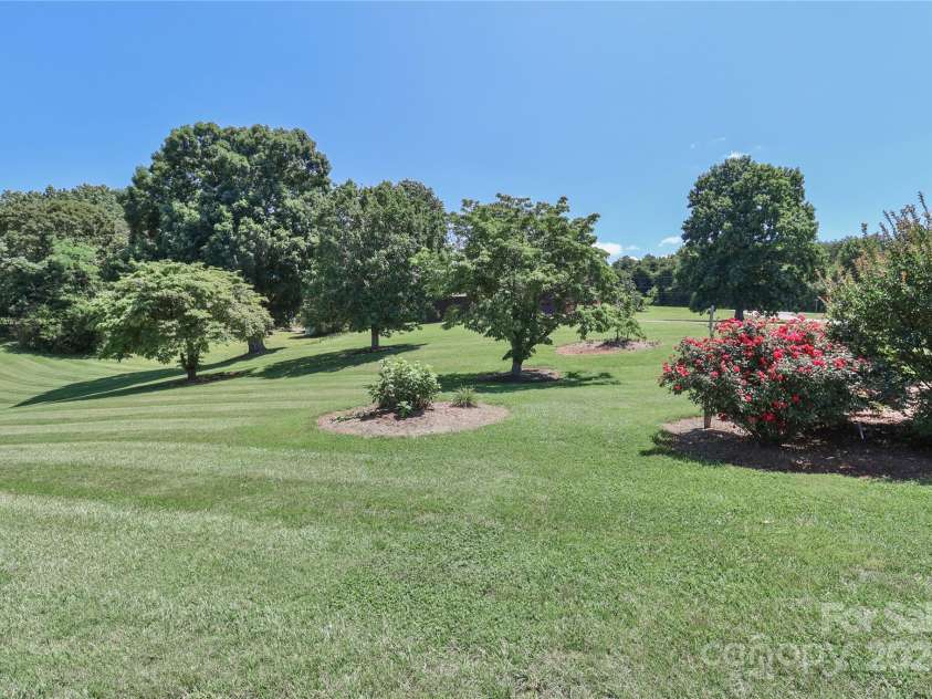 116 Deer Trail Road, Statesville, NC 28677.  MLS# CAR4272587, YatesRealty ID 21111. 