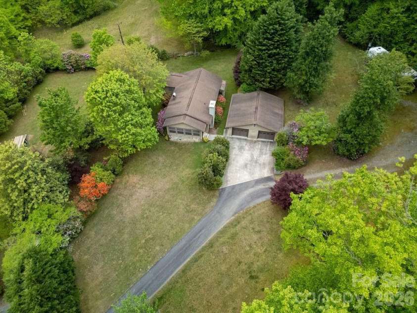 520 Blythe Road, Pisgah Forest, NC 28768.  MLS# CAR4370794, YatesRealty ID 21111. Paved Drive