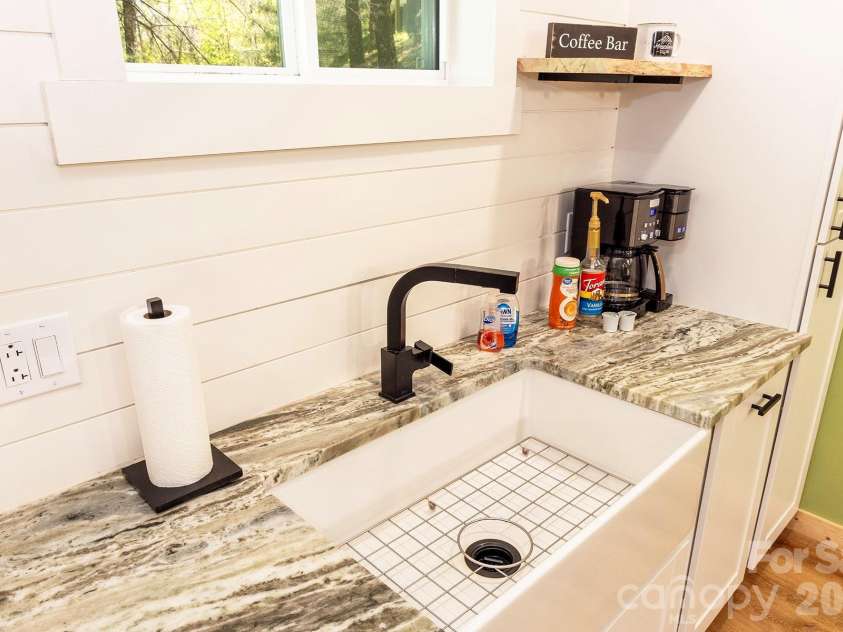 95 Lasso Lane, Waynesville, NC 28785.  MLS# CAR4375234, YatesRealty ID 21112. 