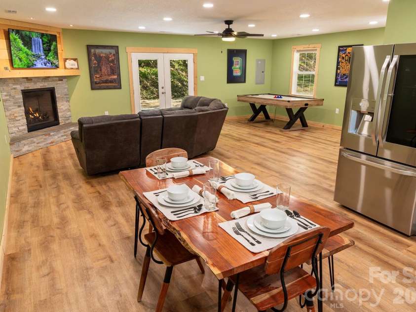 95 Lasso Lane, Waynesville, NC 28785.  MLS# CAR4412726, YatesRealty ID 21112. 