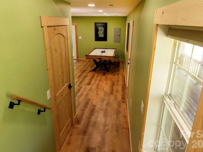 95 Lasso Lane, Waynesville, NC 28785.  MLS# CAR4412726, YatesRealty ID 21112. 