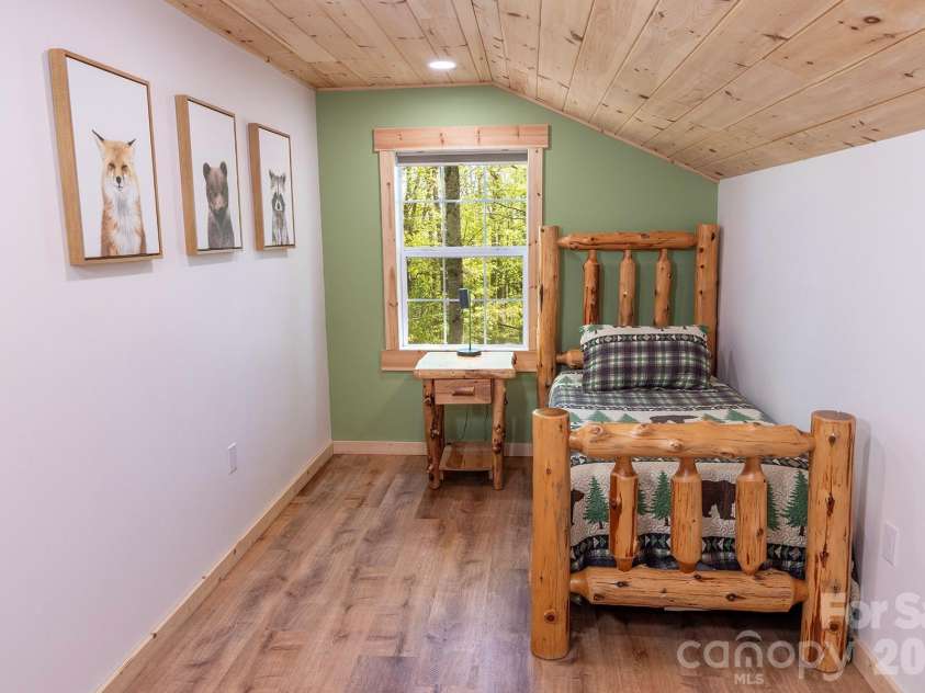 95 Lasso Lane, Waynesville, NC 28785.  MLS# CAR4412726, YatesRealty ID 21112. 