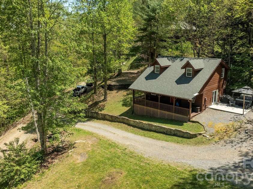 95 Lasso Lane, Waynesville, NC 28785.  MLS# CAR4412726, YatesRealty ID 21112. 