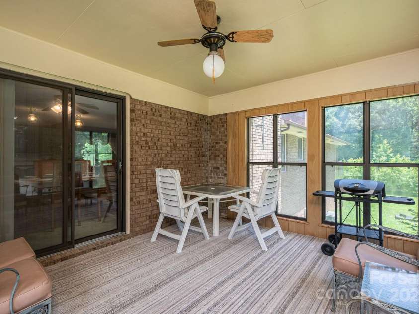 5635 Highway 55 Highway, Clover, SC 29710.  MLS# CAR4272666, YatesRealty ID 21113. 