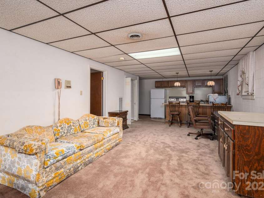 5635 Highway 55 Highway, Clover, SC 29710.  MLS# CAR4272666, YatesRealty ID 21113. 