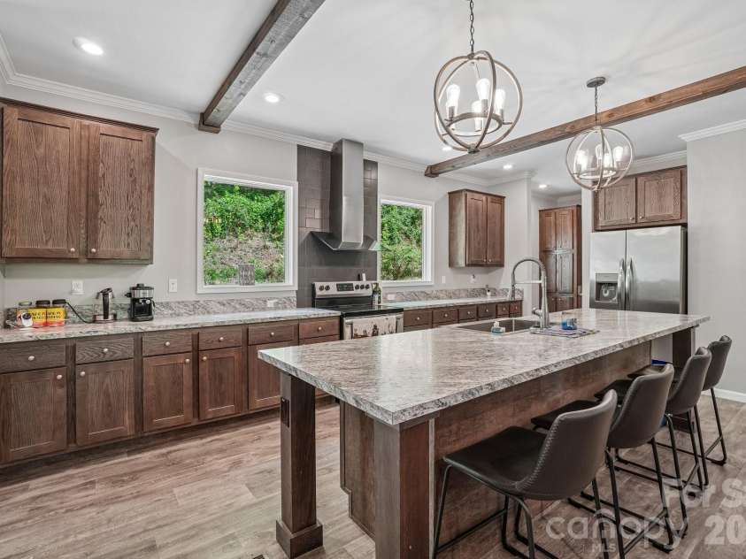 590 Willow Lane, Marshall, NC 28753.  MLS# CAR4317639, YatesRealty ID 21115. 