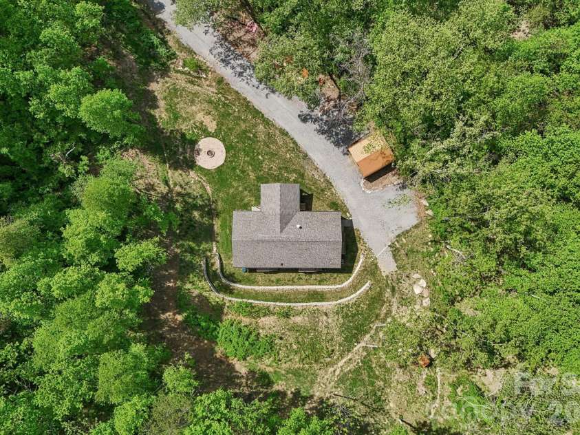 590 Willow Lane, Marshall, NC 28753.  MLS# CAR4317639, YatesRealty ID 21115. 