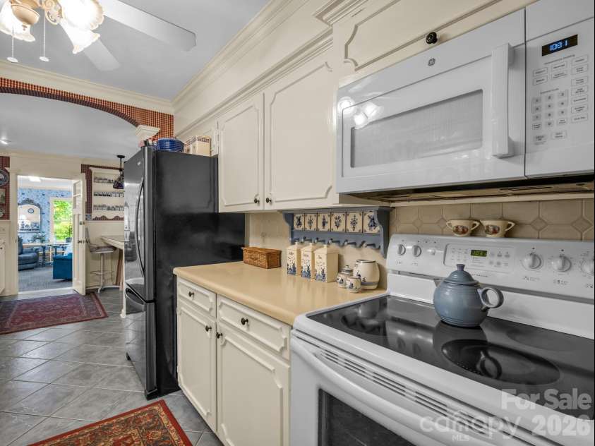 57 Tate Lane, Tryon, NC 28782.  MLS# CAR4378225, YatesRealty ID 21117. 