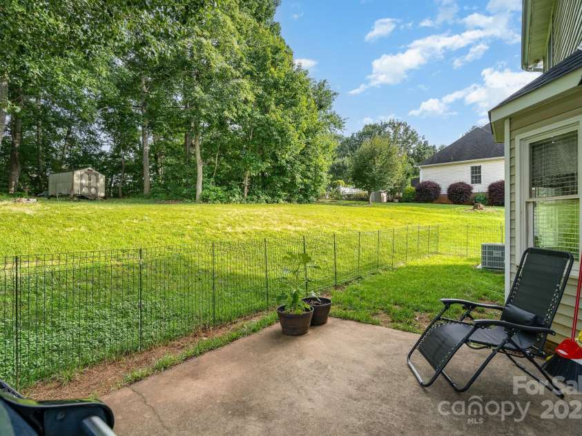 920 Manor Drive, Kings Mountain, NC 28086.  MLS# CAR4272603, YatesRealty ID 21118. 