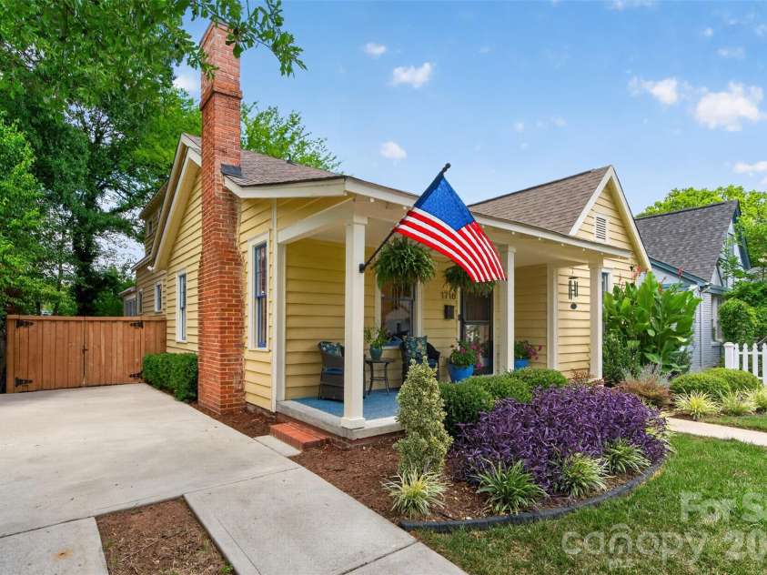 1716 Merriman Avenue, Charlotte, NC 28203.  MLS# CAR4406449, YatesRealty ID 21119. 