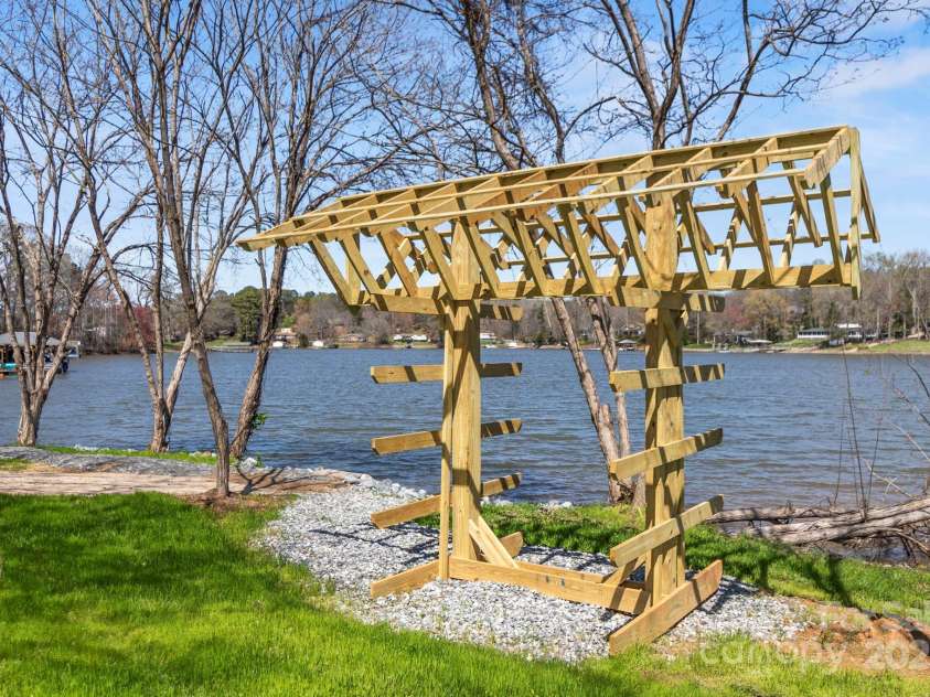 4390 Reed Creek Drive, Sherrills Ford, NC 28673.  MLS# CAR4273714, YatesRealty ID 21119. Kayak storage and launch