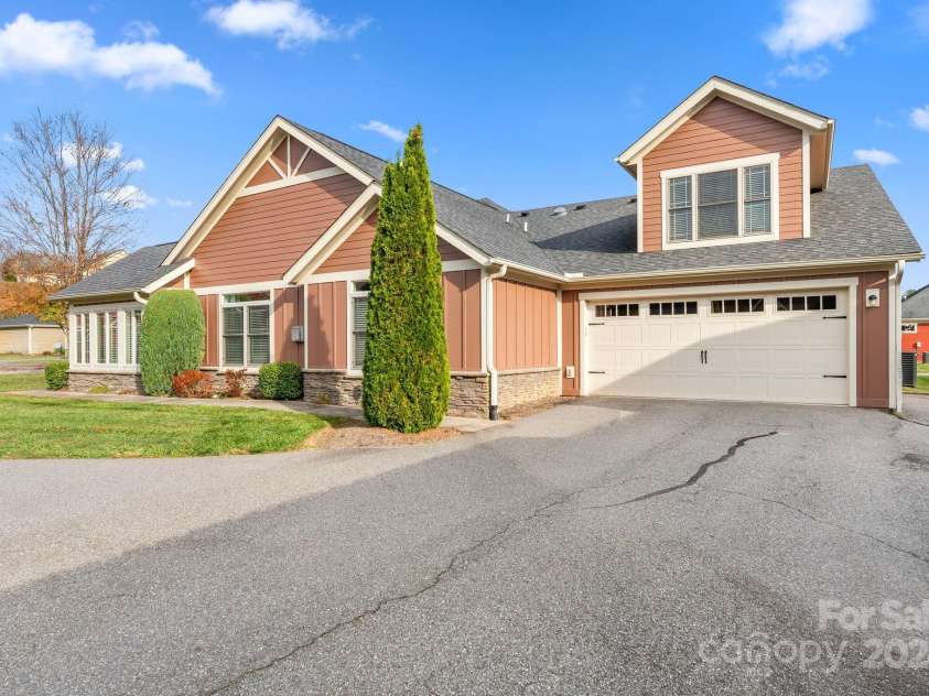 15 Westfield Way, Candler, NC 28715.  MLS# CAR4199194, YatesRealty ID 2112. 