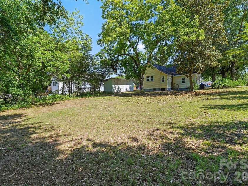 503 McGregor Street, Pageland, SC 29728.  MLS# CAR4379094, YatesRealty ID 21120. Spacious Backyard