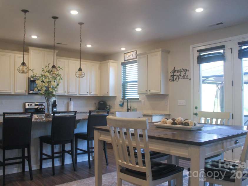 858 Oak Manor Drive, Concord, NC 28025.  MLS# CAR4268517, YatesRealty ID 21121. Oak Manor Kitchen View D