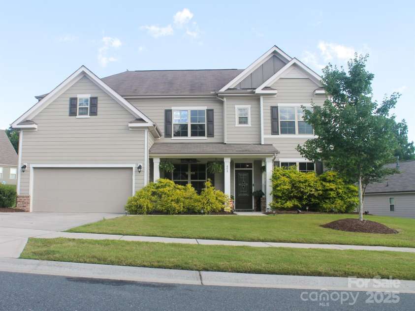 858 Oak Manor Drive, Concord, NC 28025.  MLS# CAR4268517, YatesRealty ID 21121. Presenting: 858 Oak Manor Dr.