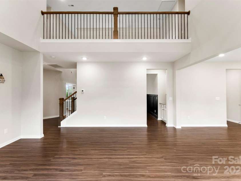 858 Oak Manor Drive, Concord, NC 28025.  MLS# CAR4332430, YatesRealty ID 21121. 