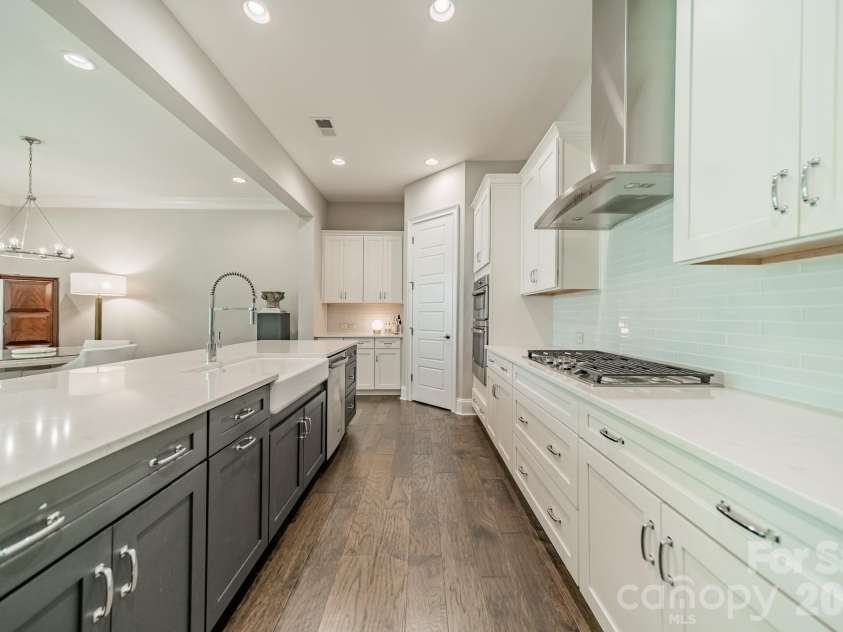 5920 Tindall Park Drive, Charlotte, NC 28210.  MLS# CAR4373289, YatesRealty ID 21122. 