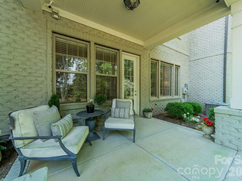 5920 Tindall Park Drive, Charlotte, NC 28210.  MLS# CAR4373289, YatesRealty ID 21122. 