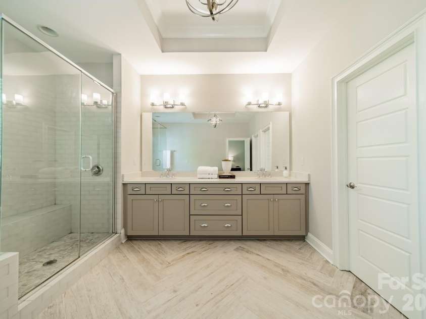 5920 Tindall Park Drive, Charlotte, NC 28210.  MLS# CAR4373289, YatesRealty ID 21122. 