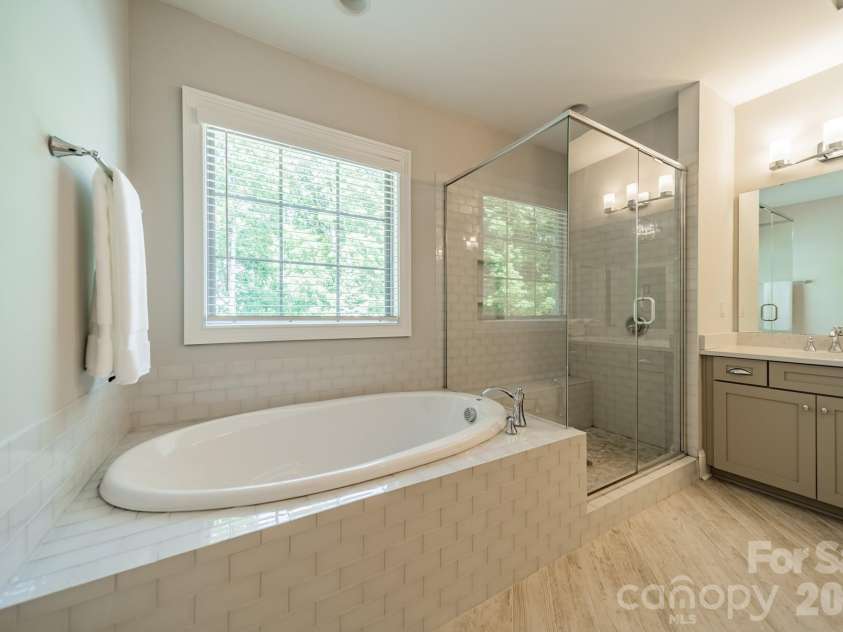 5920 Tindall Park Drive, Charlotte, NC 28210.  MLS# CAR4373289, YatesRealty ID 21122. 