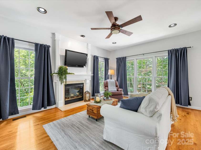 11126 Windgate Court, Tega Cay, SC 29708.  MLS# CAR4273731, YatesRealty ID 21123. 