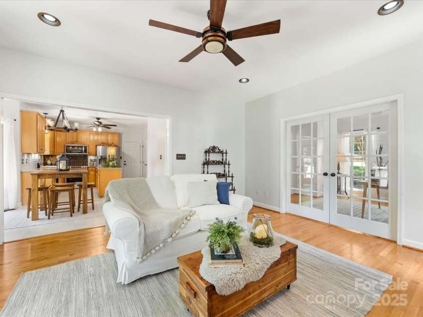 11126 Windgate Court, Tega Cay, SC 29708.  MLS# CAR4273731, YatesRealty ID 21123. 
