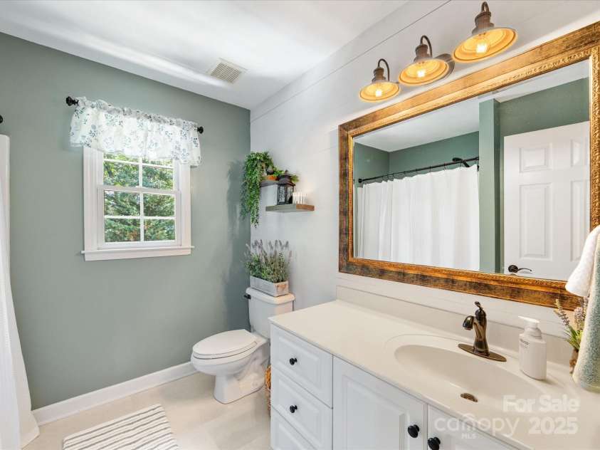 11126 Windgate Court, Tega Cay, SC 29708.  MLS# CAR4273731, YatesRealty ID 21123. 