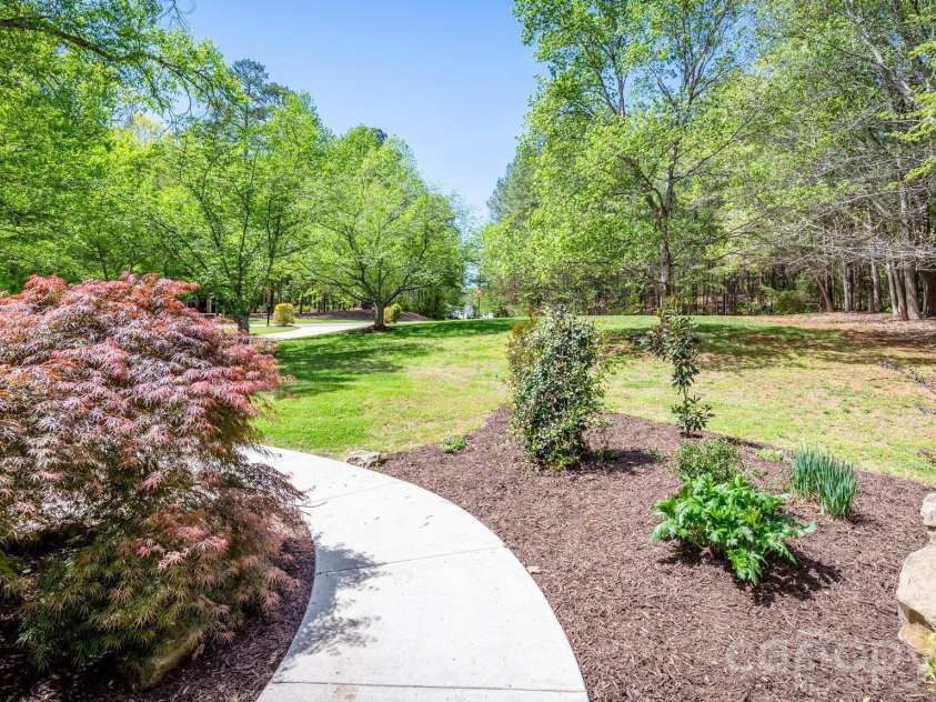 15610 Deerhaven Court, Davidson, NC 28036.  MLS# CAR4364460, YatesRealty ID 21124. 