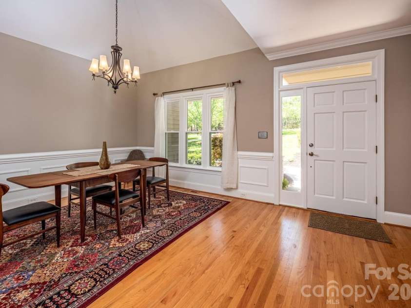 15610 Deerhaven Court, Davidson, NC 28036.  MLS# CAR4364460, YatesRealty ID 21124. 
