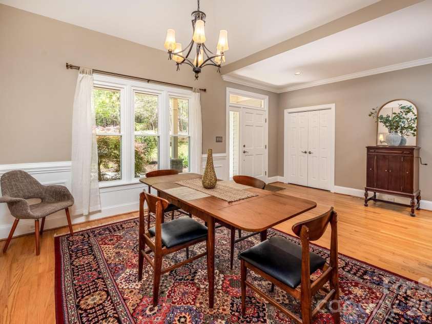 15610 Deerhaven Court, Davidson, NC 28036.  MLS# CAR4364460, YatesRealty ID 21124. 