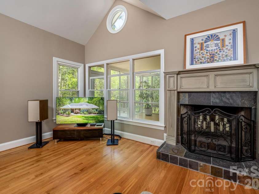 15610 Deerhaven Court, Davidson, NC 28036.  MLS# CAR4364460, YatesRealty ID 21124. 