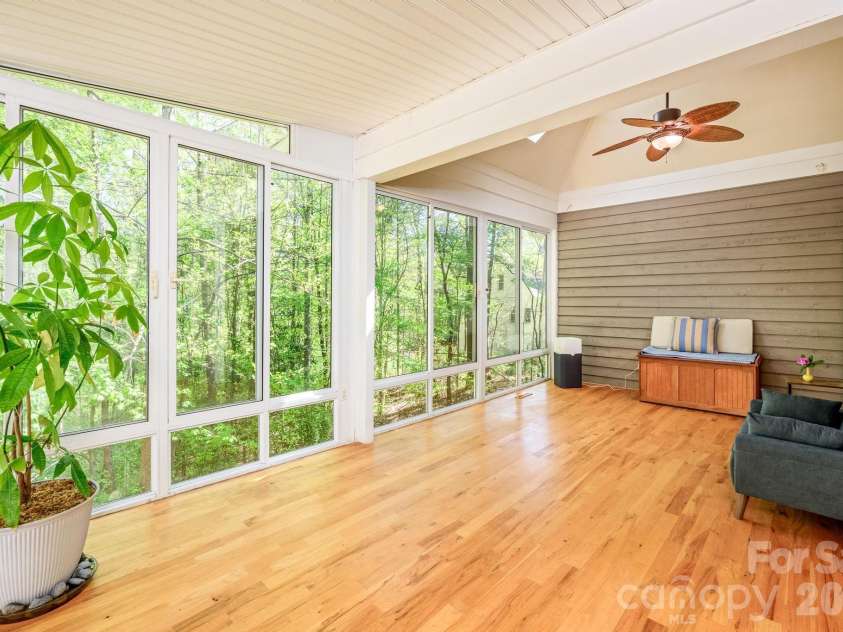 15610 Deerhaven Court, Davidson, NC 28036.  MLS# CAR4364460, YatesRealty ID 21124. 