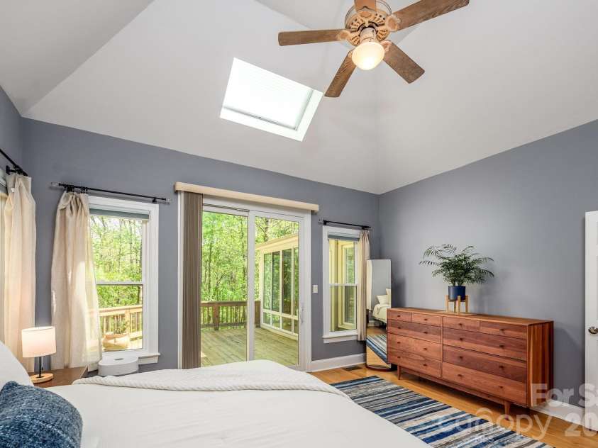 15610 Deerhaven Court, Davidson, NC 28036.  MLS# CAR4364460, YatesRealty ID 21124. 