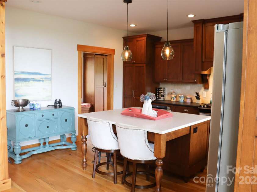 2839 Catawba Falls Parkway, Black Mountain, NC 28711.  MLS# CAR4273331, YatesRealty ID 21124. Kitchen eat in island