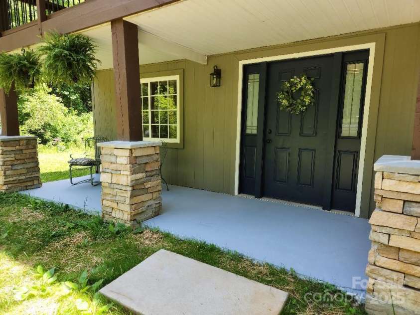 283 Robin Drive, Marion, NC 28752.  MLS# CAR4273770, YatesRealty ID 21125. 