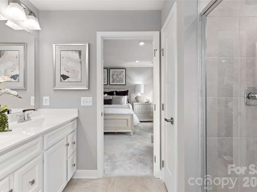 7018 Yorkshire Place Way, Charlotte, NC 28278.  MLS# CAR4337399, YatesRealty ID 21125. Representative Photo Only