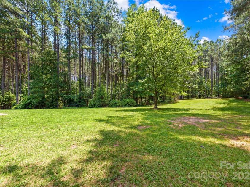 168 Blue Ridge Trail, Mooresville, NC 28117.  MLS# CAR4270259, YatesRealty ID 21127. 