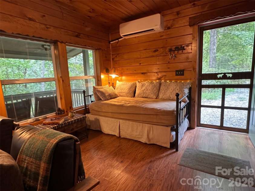 548 Bear Cub Drive, Spruce Pine, NC 28777.  MLS# CAR4426494, YatesRealty ID 21127. 