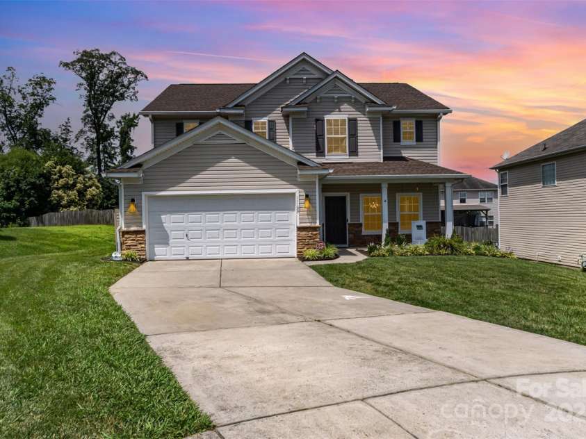 11109 Amur Court, Charlotte, NC 28262.  MLS# CAR4254814, YatesRealty ID 21128. 