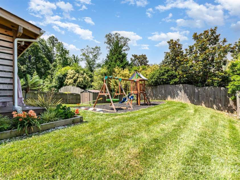 11109 Amur Court, Charlotte, NC 28262.  MLS# CAR4254814, YatesRealty ID 21128. 