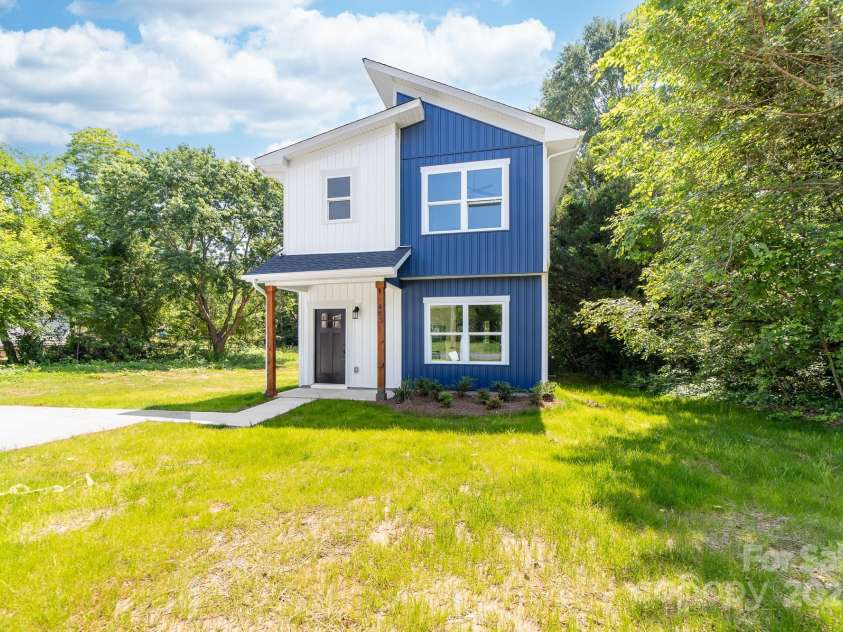 413 Jose Street, Shelby, NC 28150.  MLS# CAR4255548, YatesRealty ID 21129. 