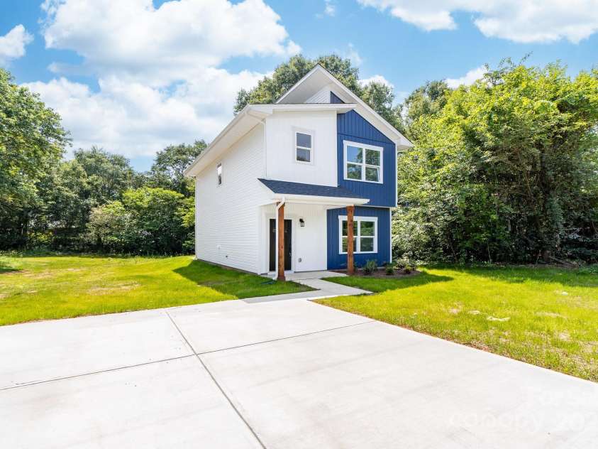 413 Jose Street, Shelby, NC 28150.  MLS# CAR4255548, YatesRealty ID 21129. 