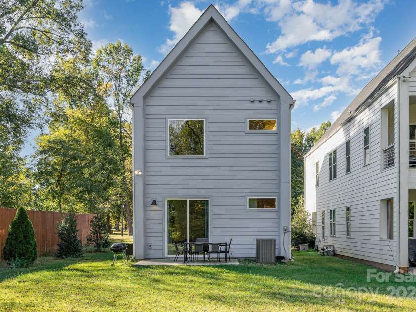 4147 Merlane Drive, Charlotte, NC 28206.  MLS# CAR4198756, YatesRealty ID 2113. 