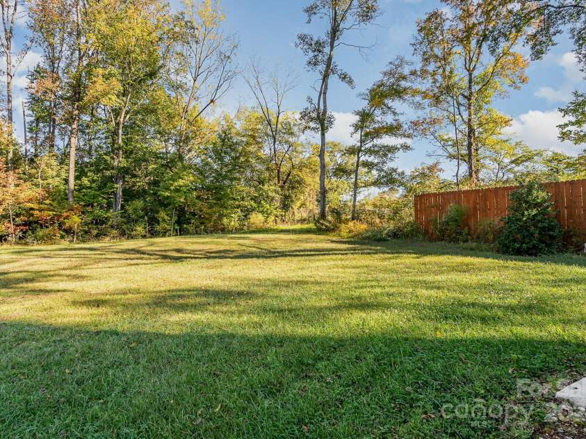 4147 Merlane Drive, Charlotte, NC 28206.  MLS# CAR4198756, YatesRealty ID 2113. 