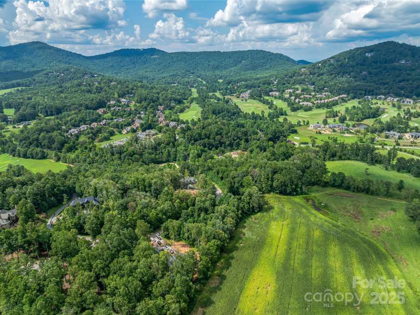 644 Walnut Valley Parkway, Arden, NC 28704.  MLS# CAR4327022, YatesRealty ID 2113. 