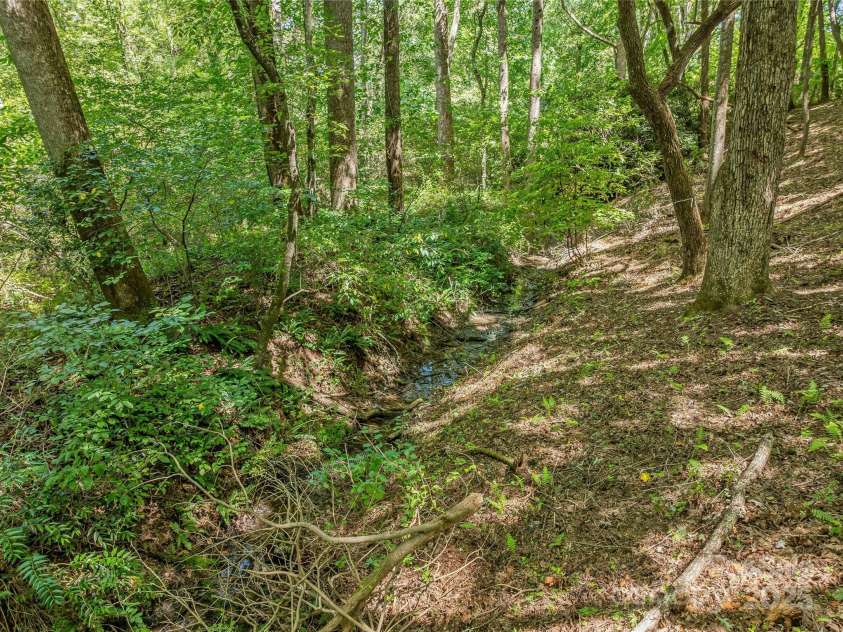 644 Walnut Valley Parkway, Arden, NC 28704.  MLS# CAR4327022, YatesRealty ID 2113. 