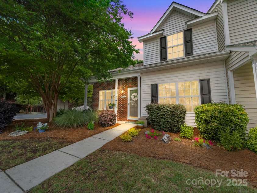 3446 Broadwick Street, Charlotte, NC 28213.  MLS# CAR4259337, YatesRealty ID 21130. 